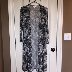Gorgeous!! NWT LulaRoe Sarah, Small